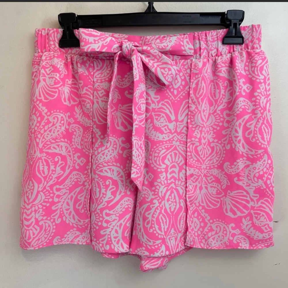 Lilly Pulitzer Pink Mylee Shorts- size 6